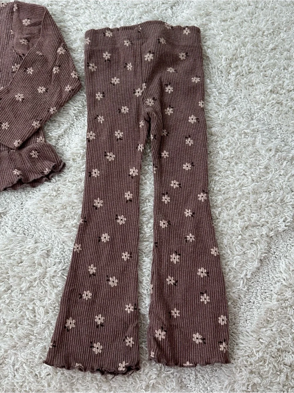Zara Soft Ribbed Floral Set - Picture 4 of 7